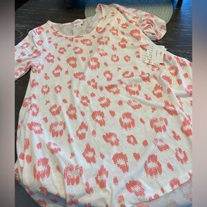 Small LuLaRoe Perfect Tee top. Never worn.  New with tags.
